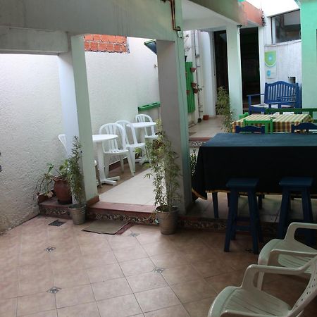 Hostal Los Aventureros ซานตาครูซเดอลาเซียร์รา ภายนอก รูปภาพ