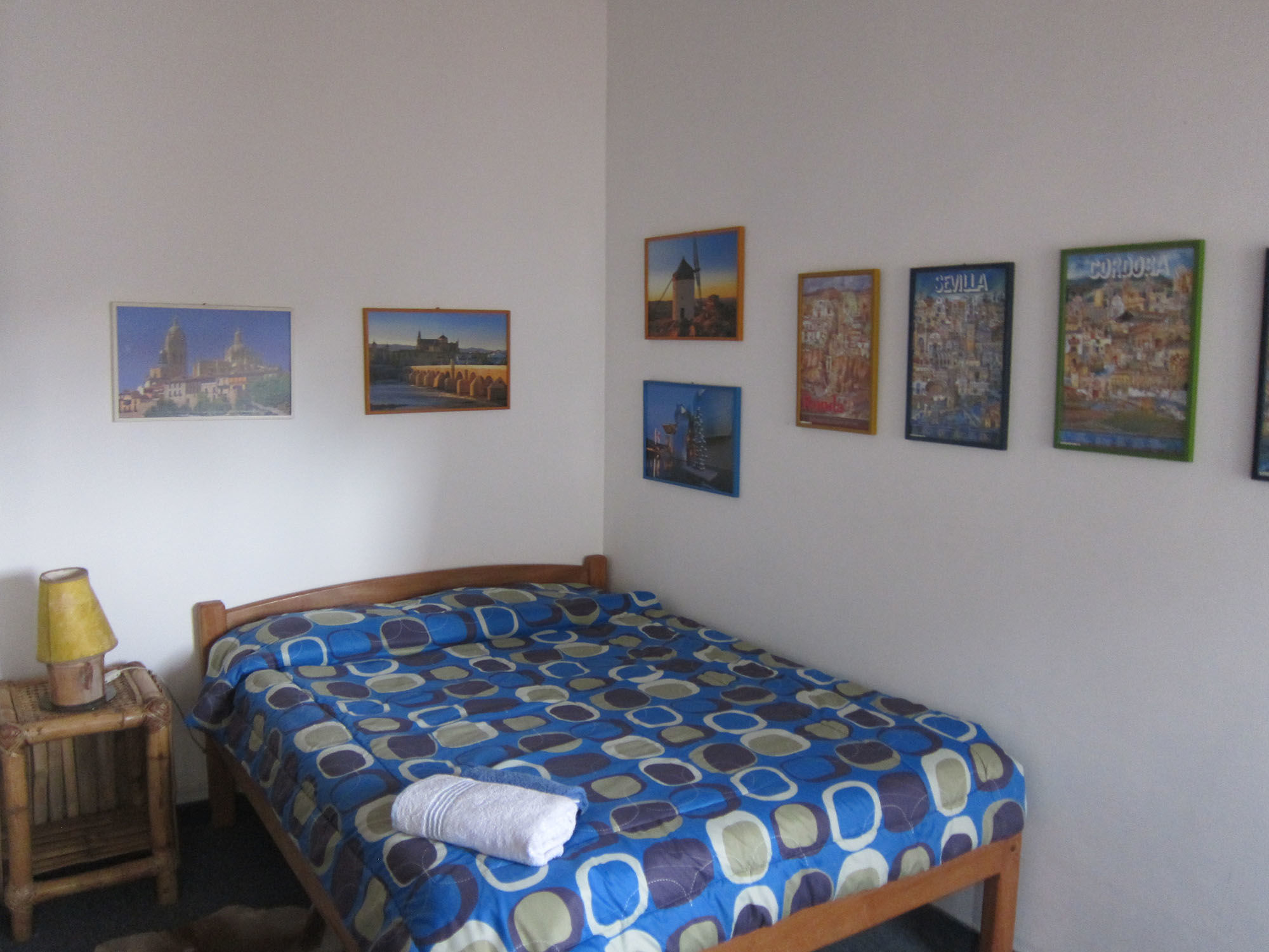 Hostal Los Aventureros ซานตาครูซเดอลาเซียร์รา ภายนอก รูปภาพ