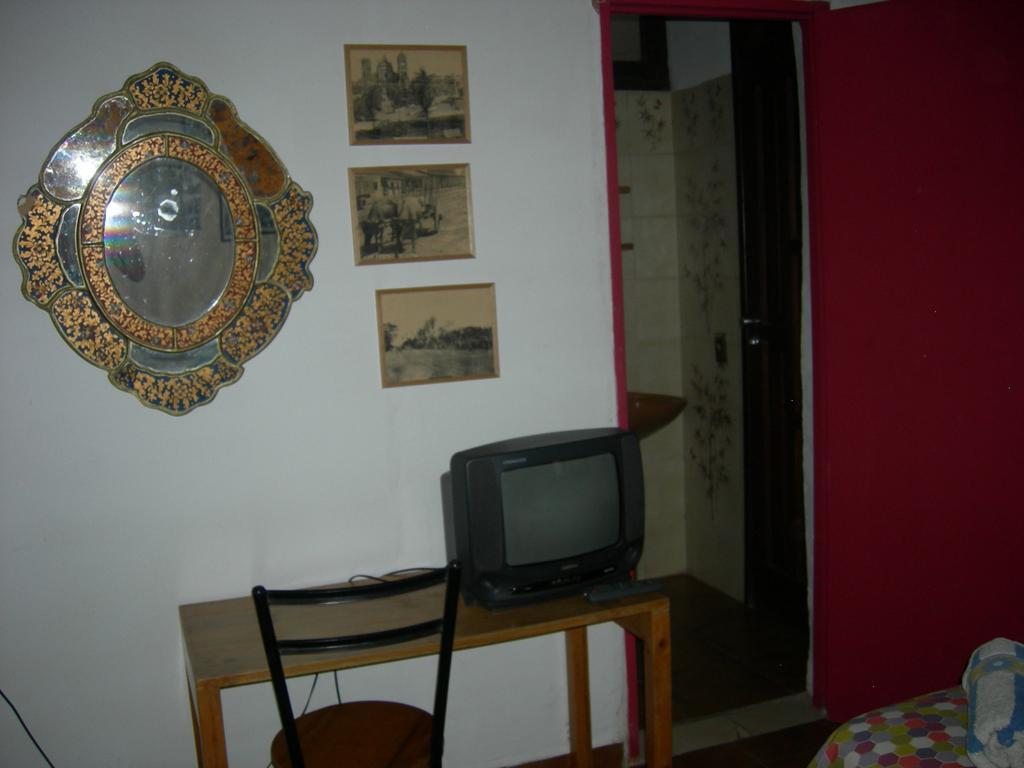 Hostal Los Aventureros ซานตาครูซเดอลาเซียร์รา ห้อง รูปภาพ