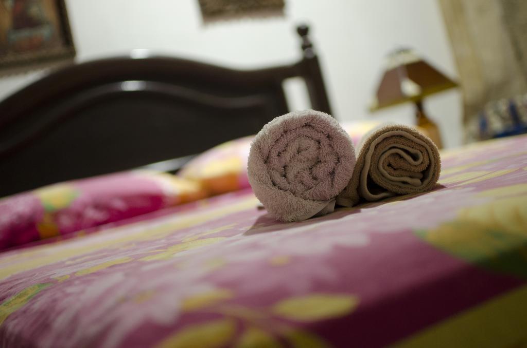 Hostal Los Aventureros ซานตาครูซเดอลาเซียร์รา ภายนอก รูปภาพ