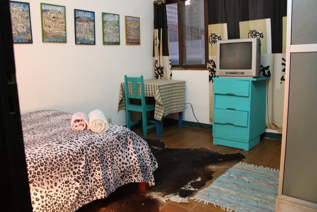 Hostal Los Aventureros ซานตาครูซเดอลาเซียร์รา ภายนอก รูปภาพ