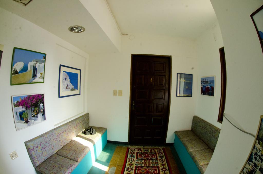 Hostal Los Aventureros ซานตาครูซเดอลาเซียร์รา ภายนอก รูปภาพ