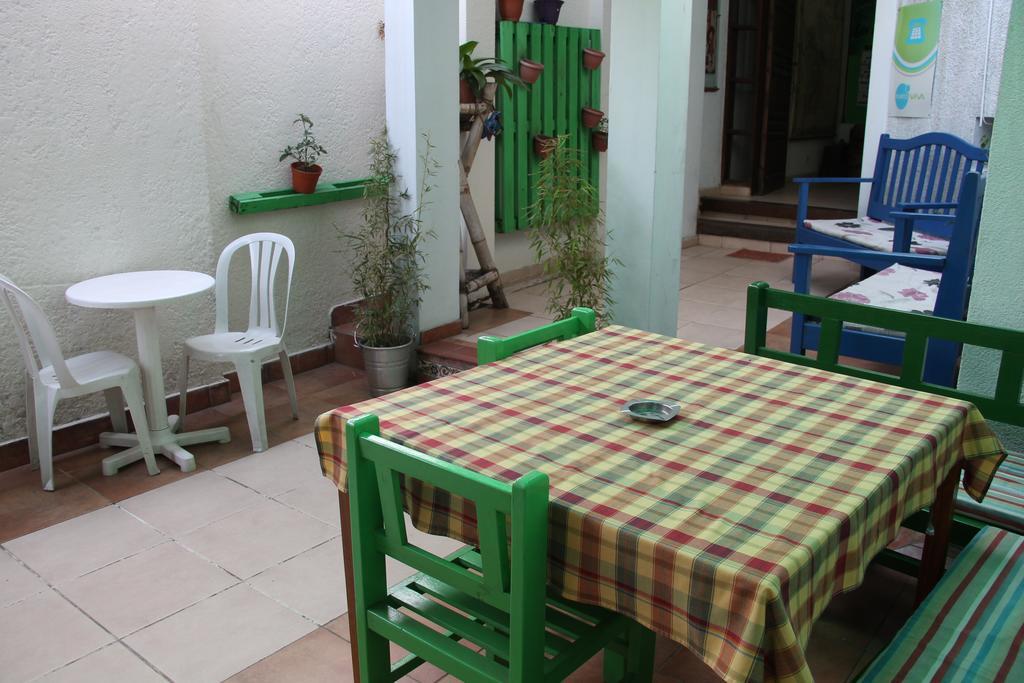 Hostal Los Aventureros ซานตาครูซเดอลาเซียร์รา ภายนอก รูปภาพ