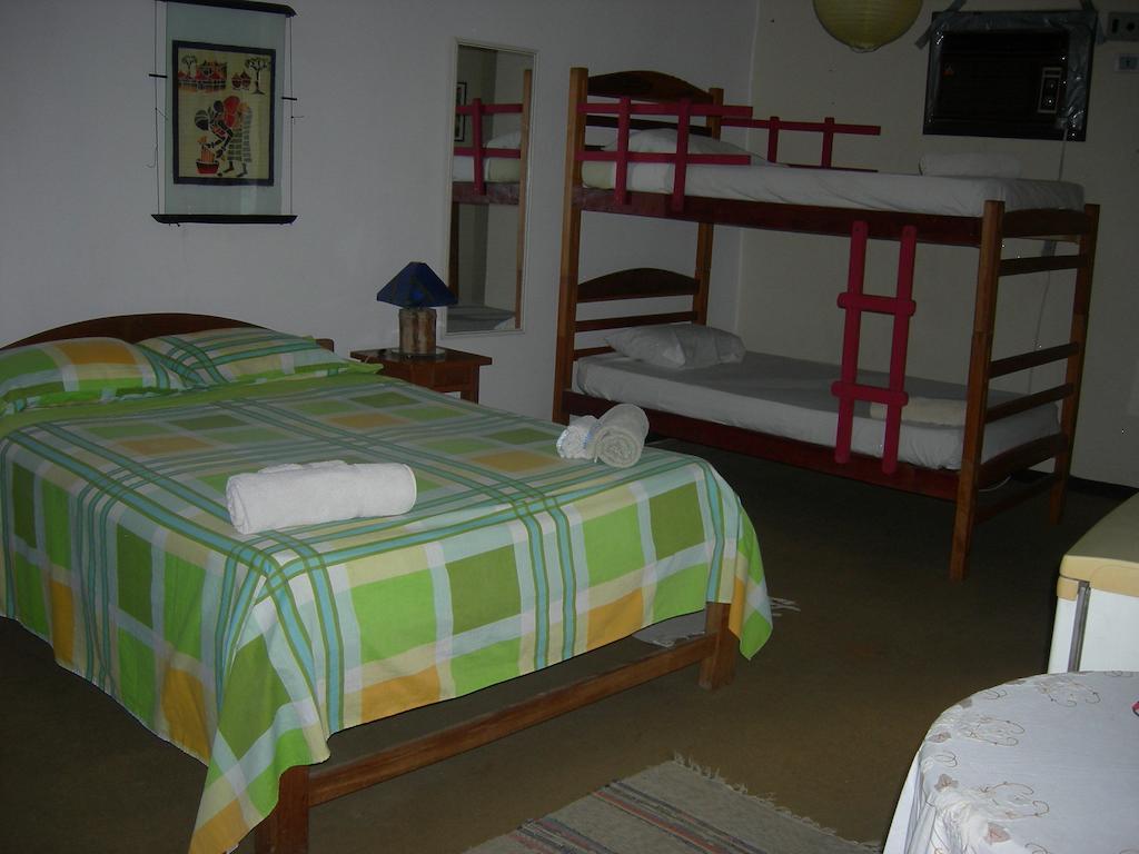 Hostal Los Aventureros ซานตาครูซเดอลาเซียร์รา ภายนอก รูปภาพ